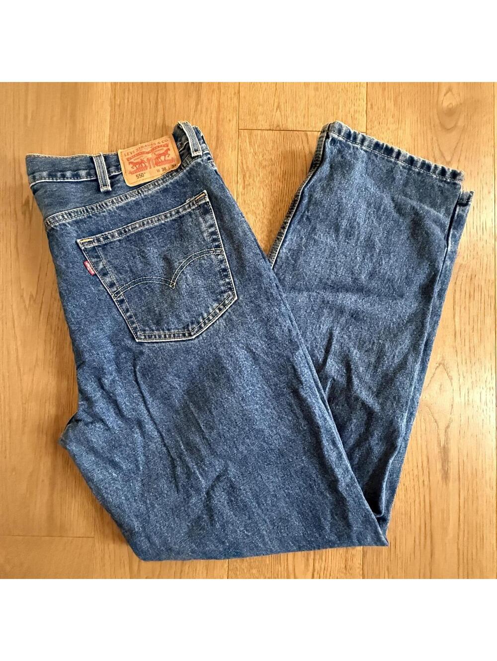 Men's Levi's 550 Relaxed Fit Blue Denim Jeans W38 L34